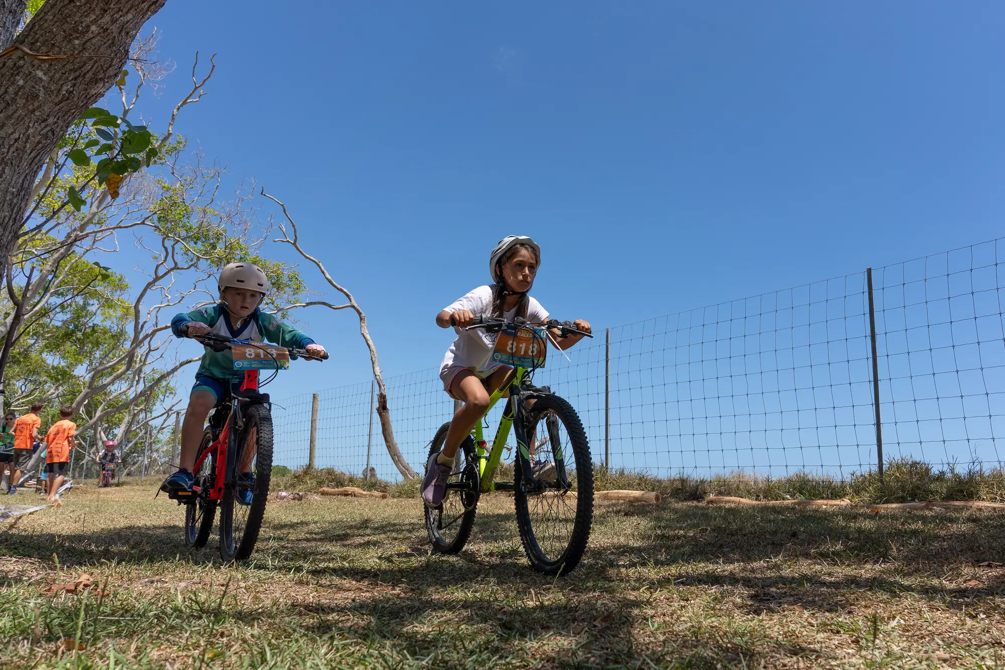 Enfant à l'école de vélo VTT Passion
